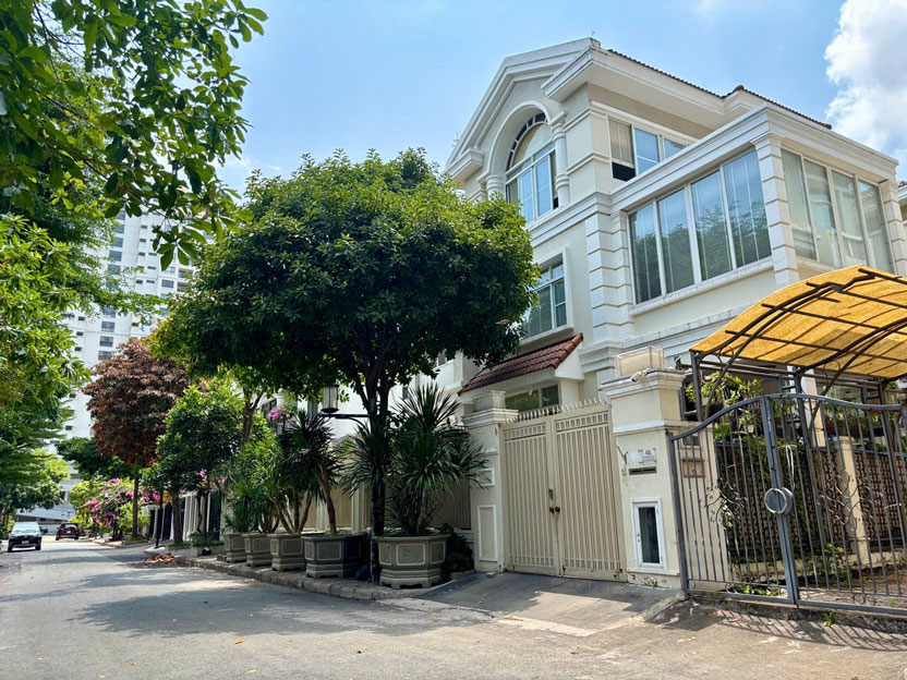 Biệt Thự Đơn Lập Mỹ Văn 2 Phú Mỹ Hưng – Hướng Tây Bắc, Có Hồ Bơi